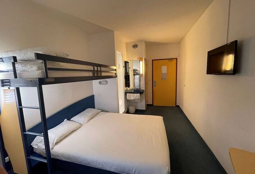 בית מלון כפרי Kyriad Direct Montauban Centre