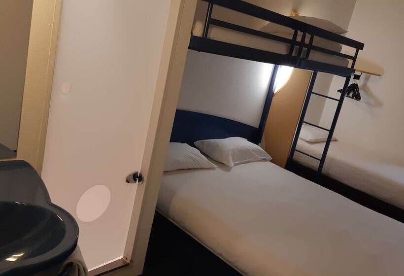 בית מלון כפרי Kyriad Direct Montauban Centre