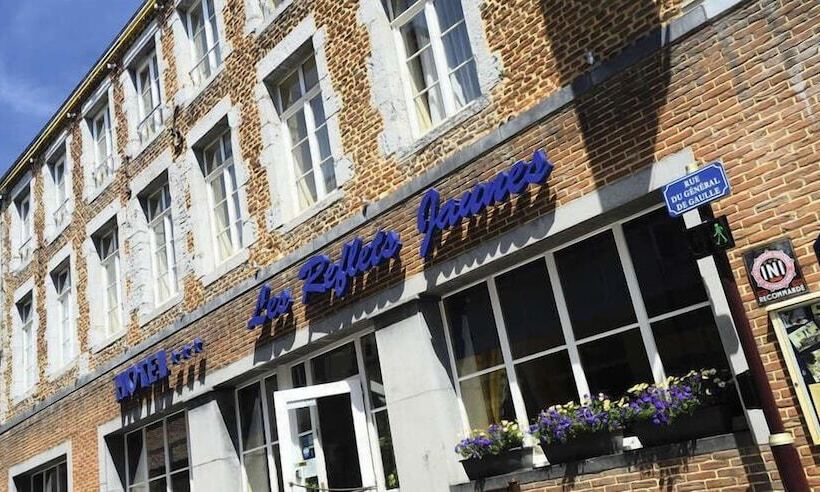 Отель Les Reflets Jaunes