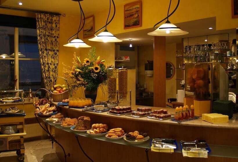 Отель Les Reflets Jaunes