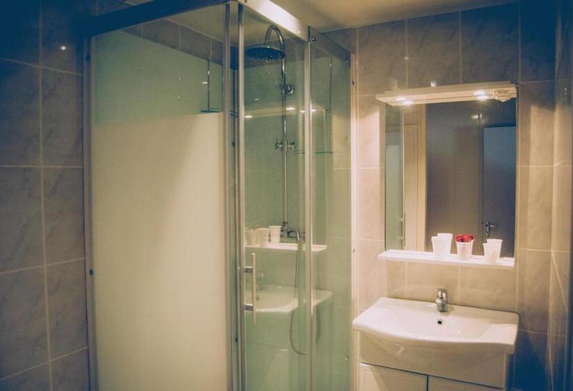 ホテル Restaurant Maurice