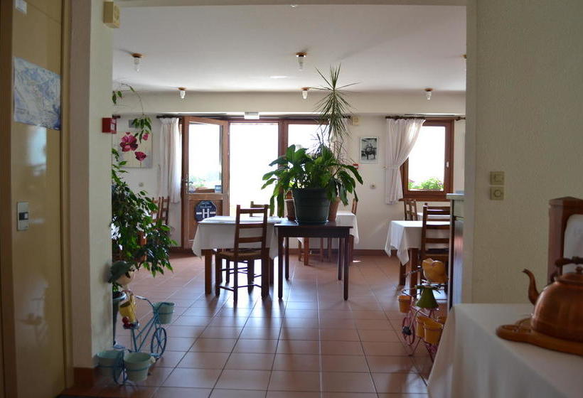 Отель Hôtel Le Grand Fond