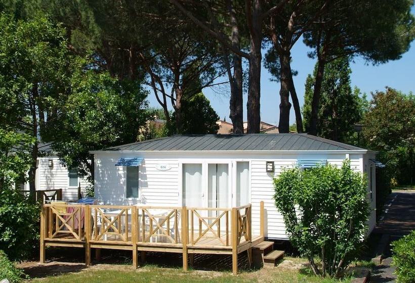 استراحتگاه Camping Les Cigales