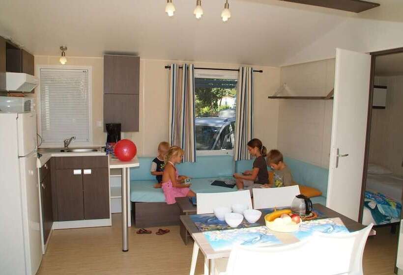 استراحتگاه Camping Les Cigales