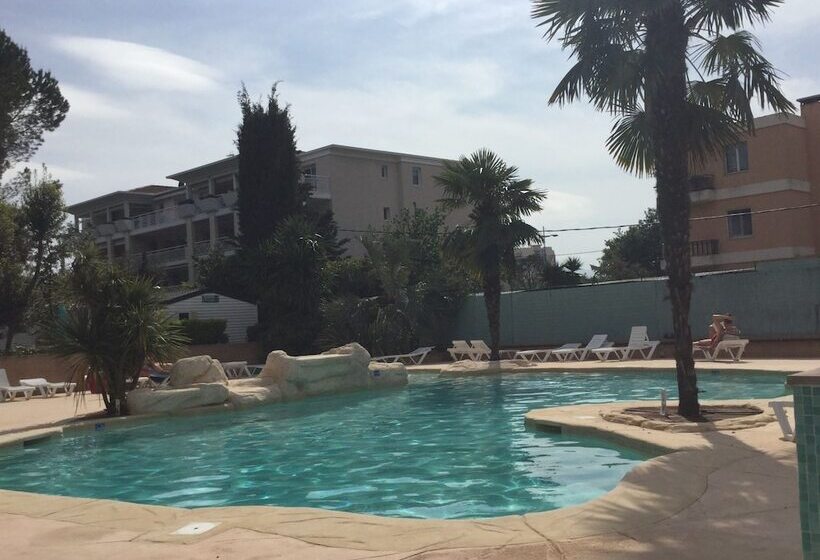 استراحتگاه Camping Les Cigales