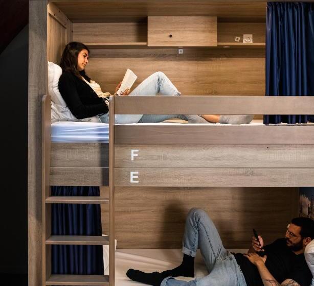 הוסטל The People Lille