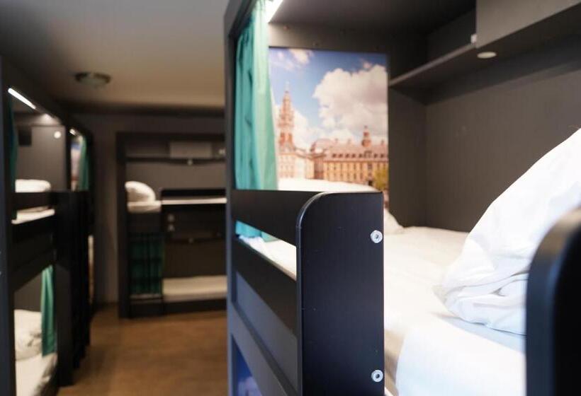 הוסטל The People Lille