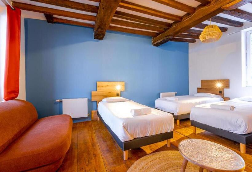 הוסטל The People Lille