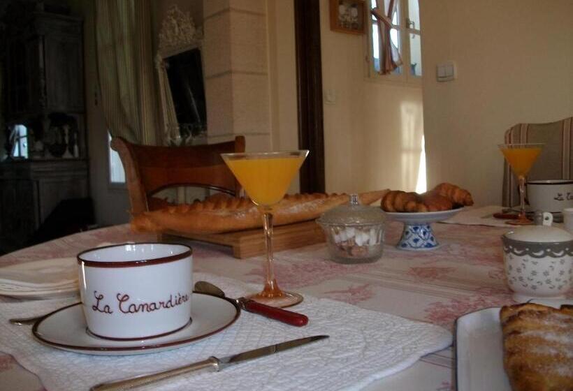 تختخواب و صبحانه Ferme De La Canardière