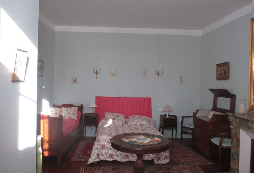 مبيت وإفطار Le Domaine Du Chapitre