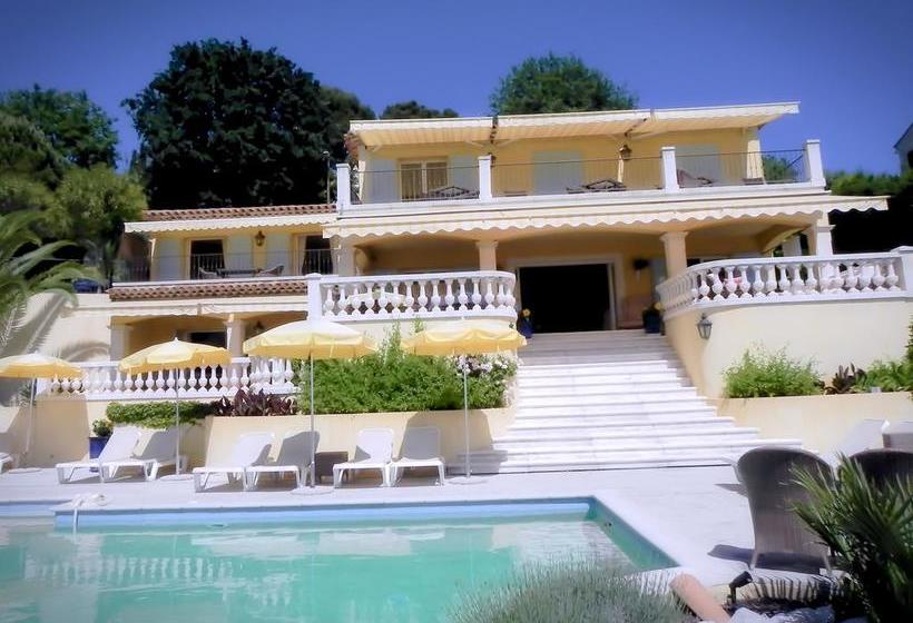 Les Cavaliers De Saint Paul B&b