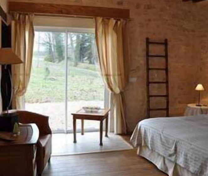 تختخواب و صبحانه Les Pierres D Aurèle Chambres D Hôtes