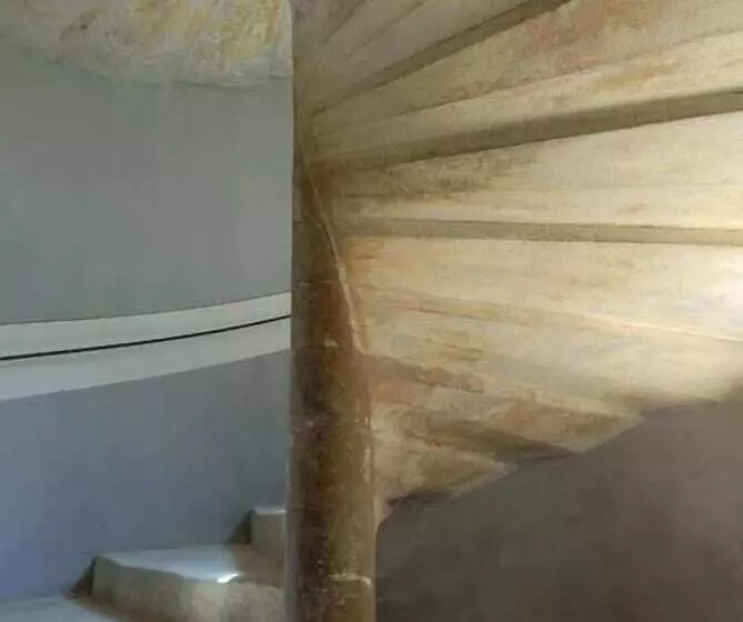 تختخواب و صبحانه Maison De La Pra