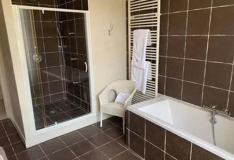 تختخواب و صبحانه Maison De La Pra