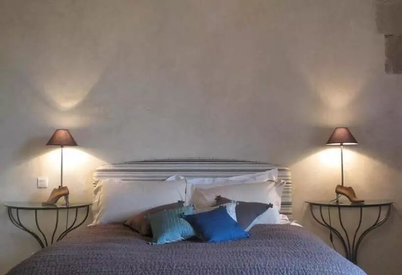 تختخواب و صبحانه Maison De La Pra