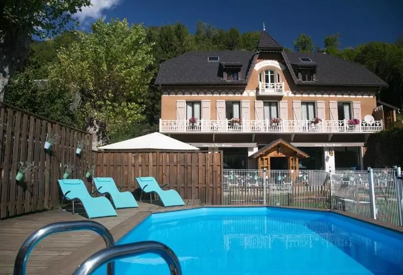 Hotelli Auberge La Douce Montagne