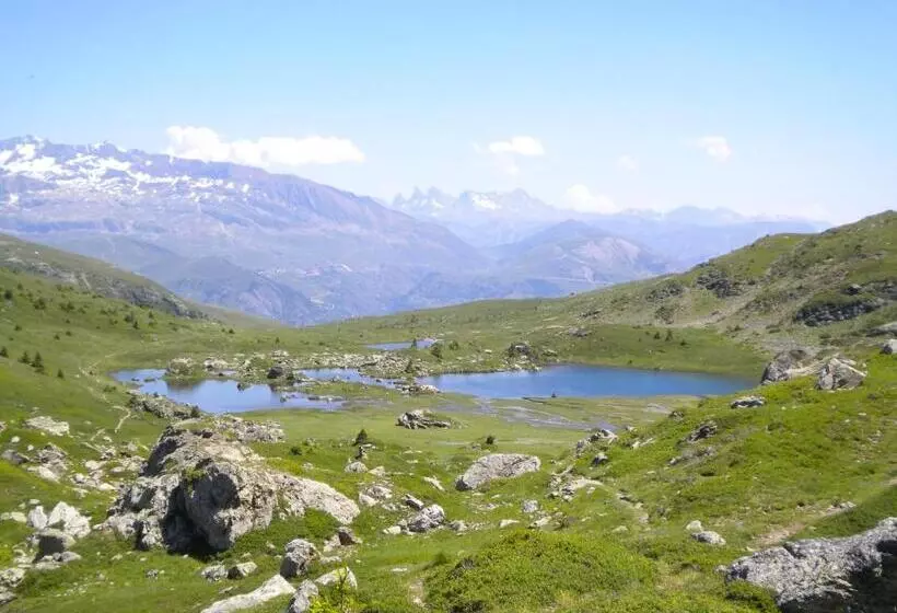 Hotelli Auberge La Douce Montagne