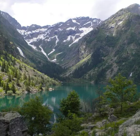 Hotelli Auberge La Douce Montagne