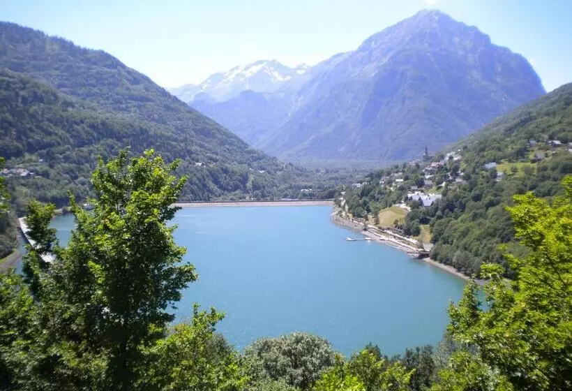 Hotelli Auberge La Douce Montagne