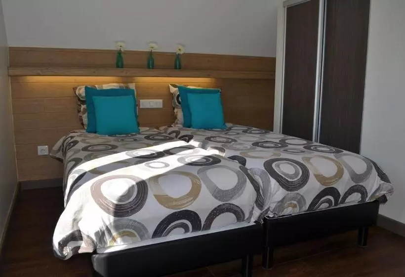 Hotelli Auberge La Douce Montagne