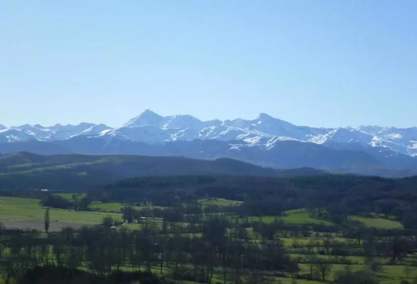 ホテル Auberge Béarn Bigorre