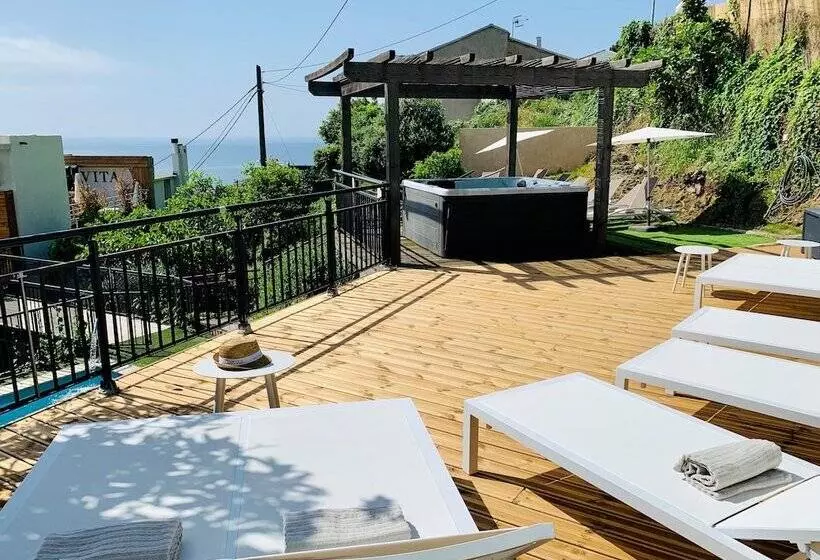 ホテル Calavita Rooftop & Spa