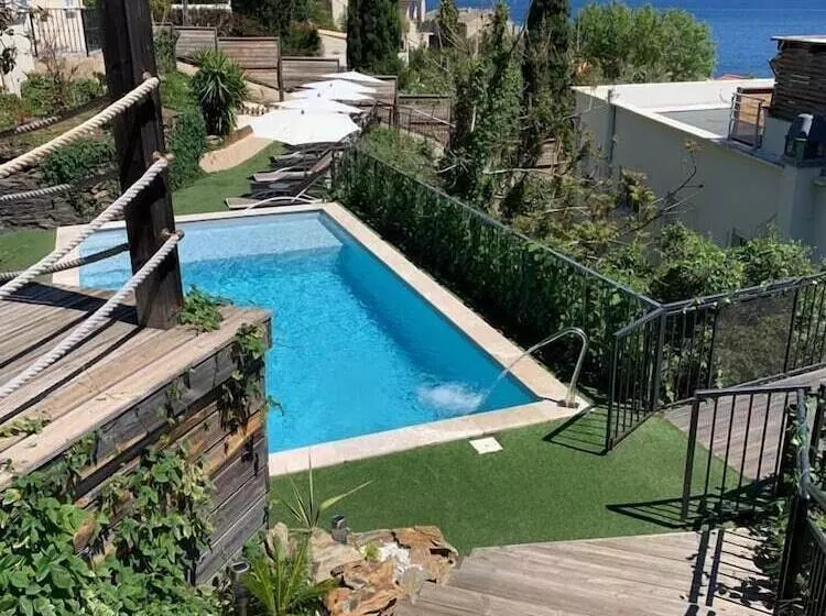 ホテル Calavita Rooftop & Spa