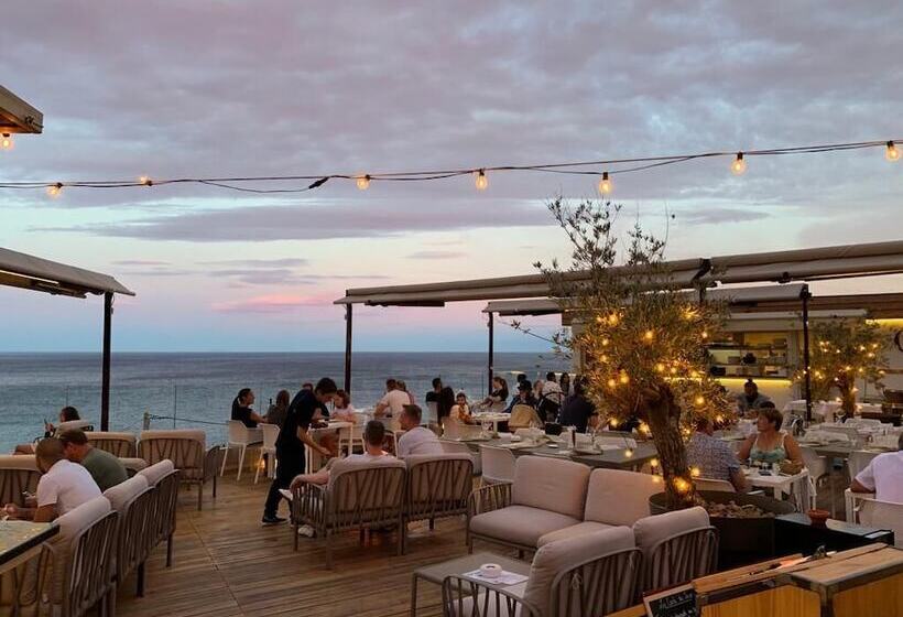 فندق Calavita Rooftop & Spa