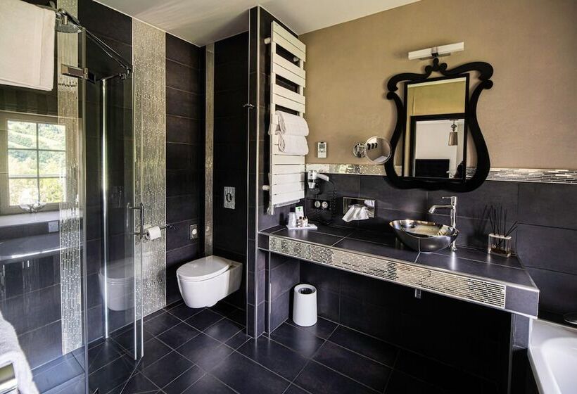 ホテル Château De La Falque, The Originals Relais