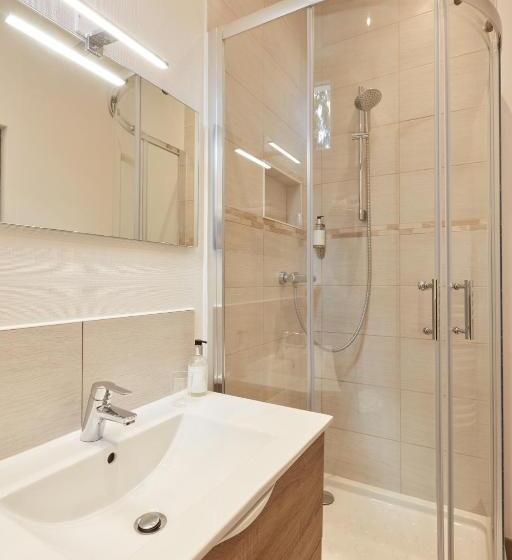 בית מלון כפרי De La Pommeraie