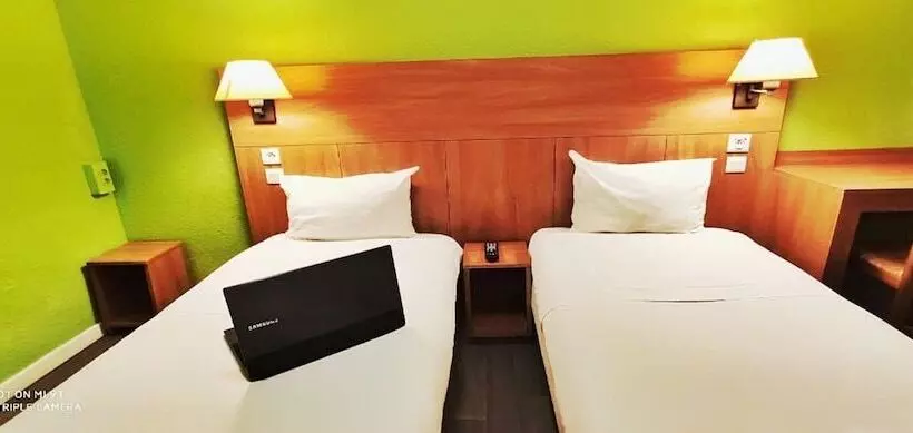 Hotelli Glisy Hôtel