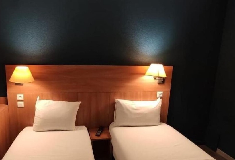 Отель Glisy Hôtel