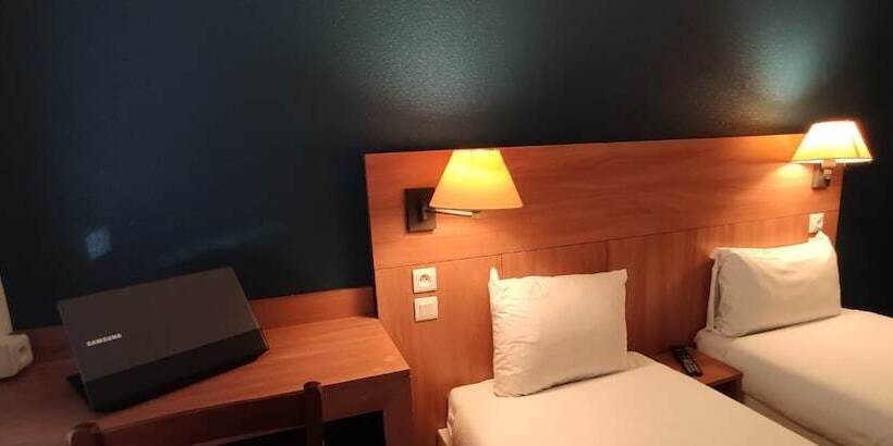 Отель Glisy Hôtel