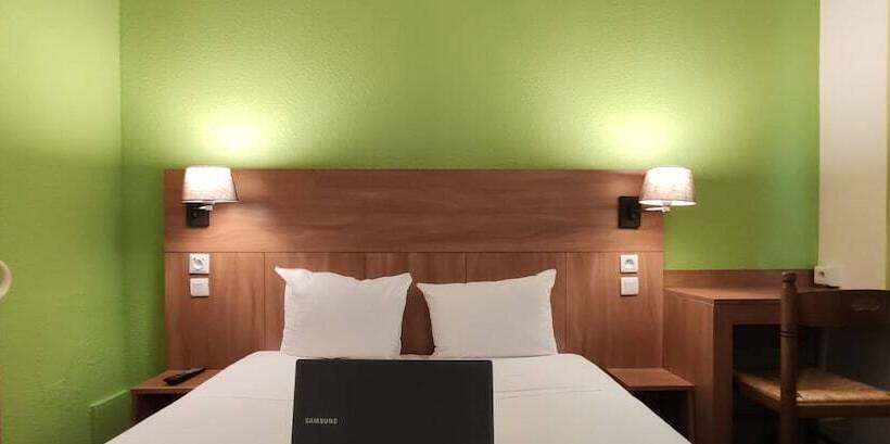 Отель Glisy Hôtel