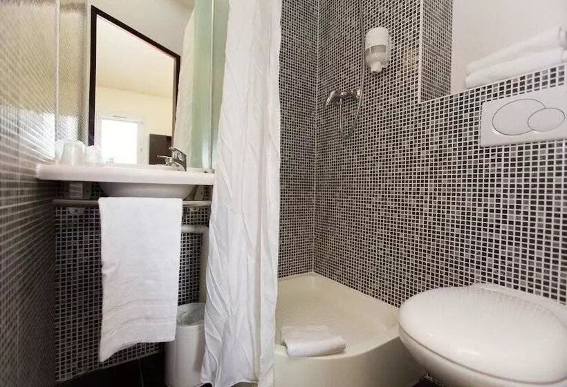 Hotelli Hôtel Akena De Clermont Creil