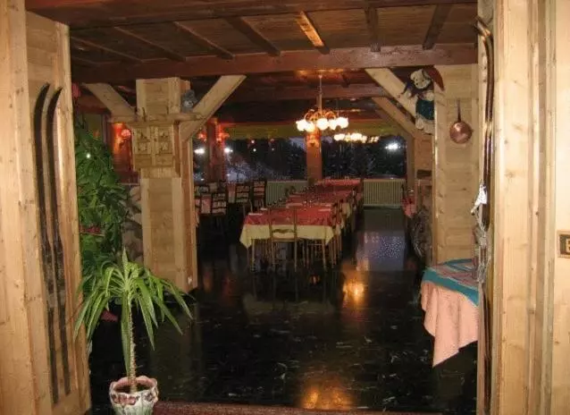 ホテル Hôtel De La Couronne