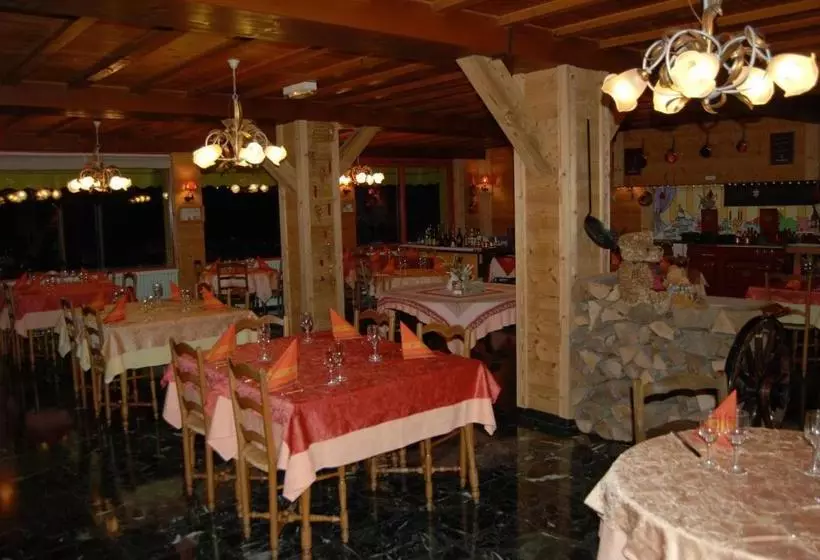 ホテル Hôtel De La Couronne