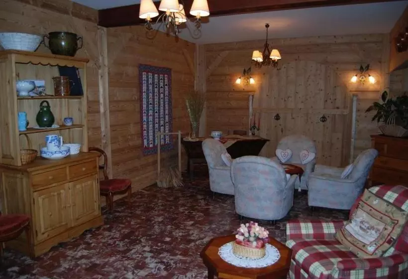 ホテル Hôtel De La Couronne