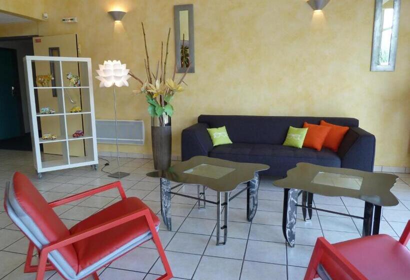 호텔 Hôtel La Colombiere Cantal