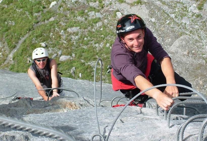 فندق Hôtel Les écrins