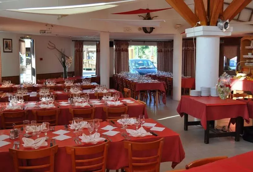 Hotelli Hôtel Les écrins