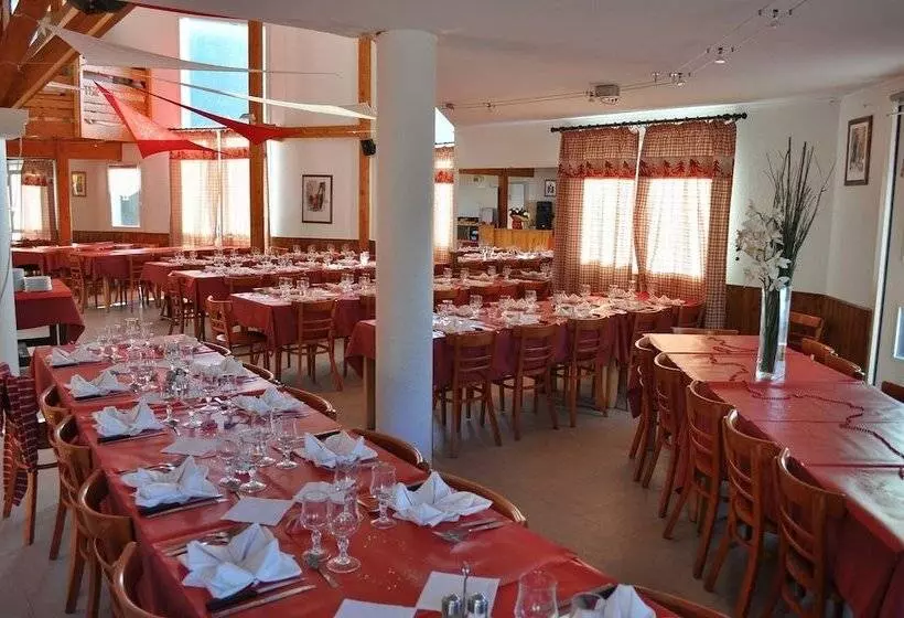 Hotelli Hôtel Les écrins
