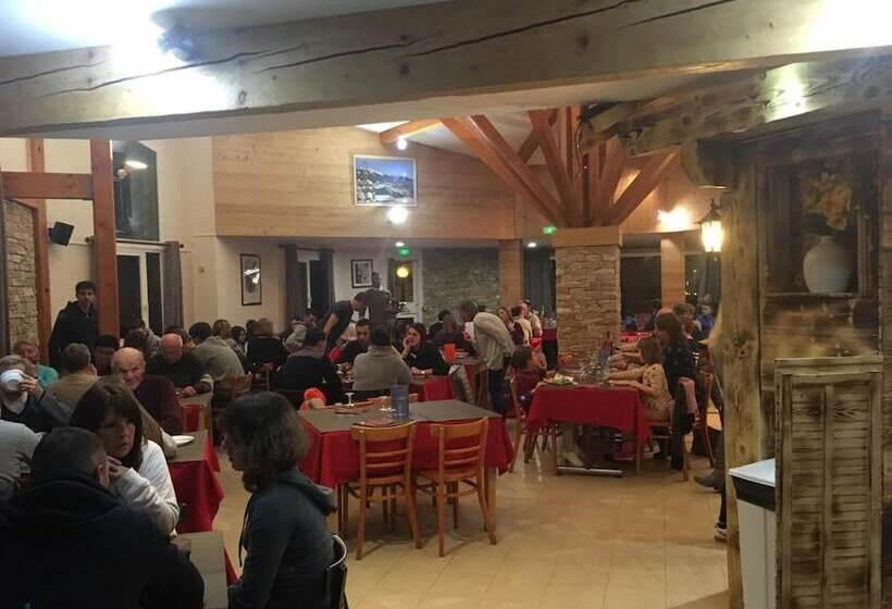 فندق Hôtel Les écrins