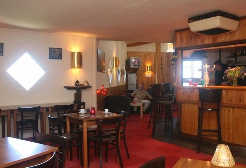 فندق Hôtel Les écrins