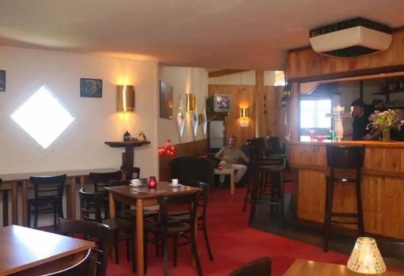 Hotelli Hôtel Les écrins