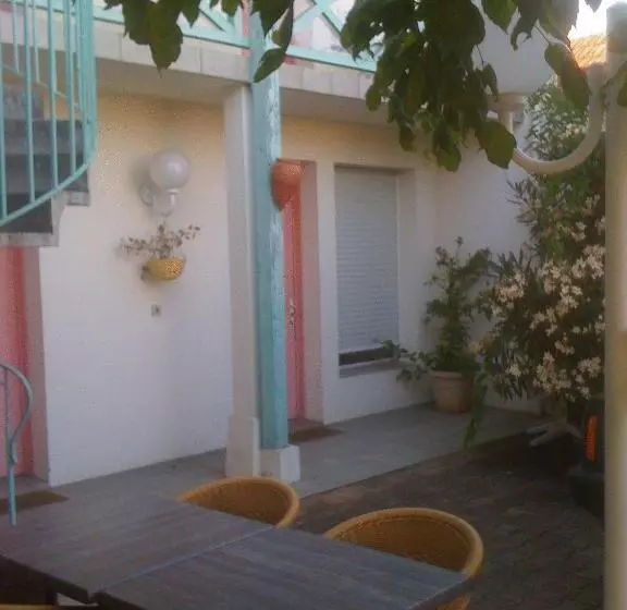 هتل Hôtel Orange Marine