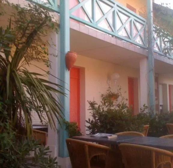 هتل Hôtel Orange Marine