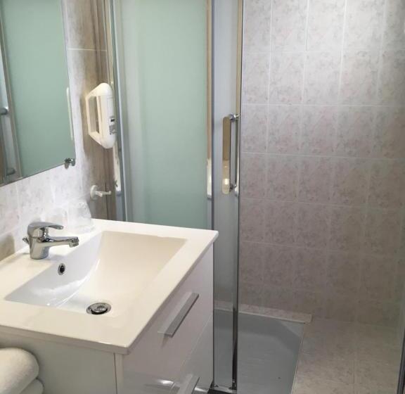 فندق Hôtel Résidence Les Flots