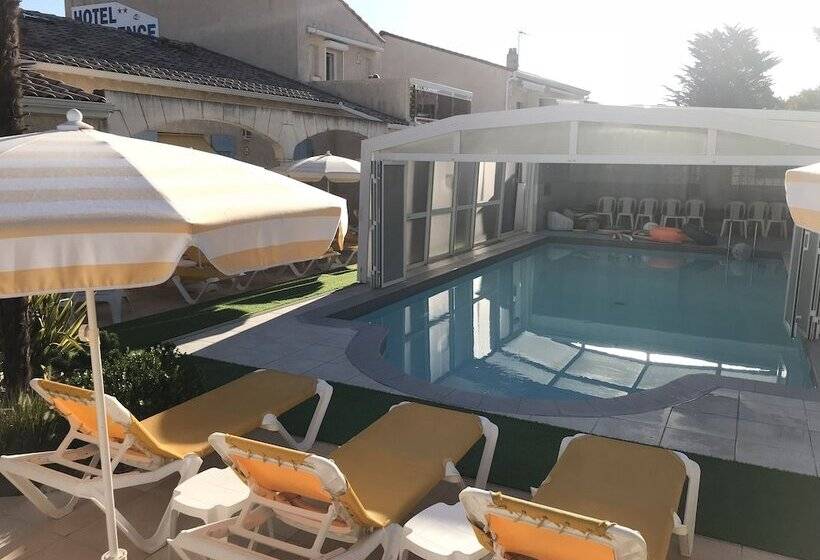 فندق Hôtel Résidence Les Flots