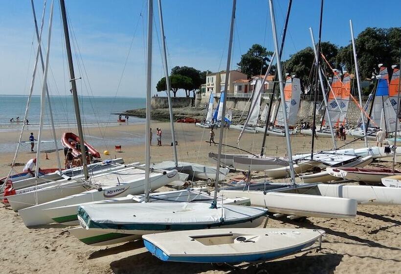 فندق Hôtel Résidence Les Flots